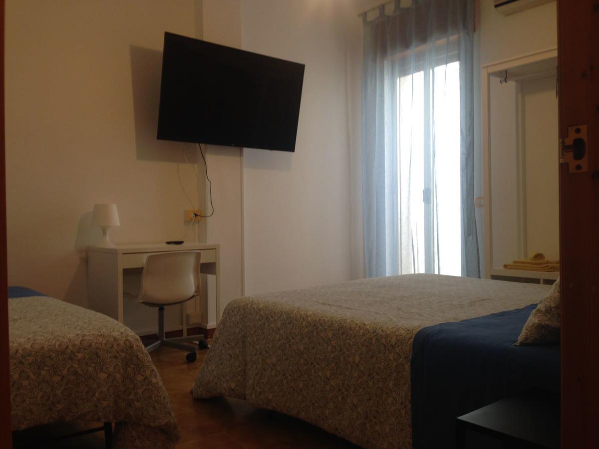 Guest House Via Crispi 波扎洛 外观 照片