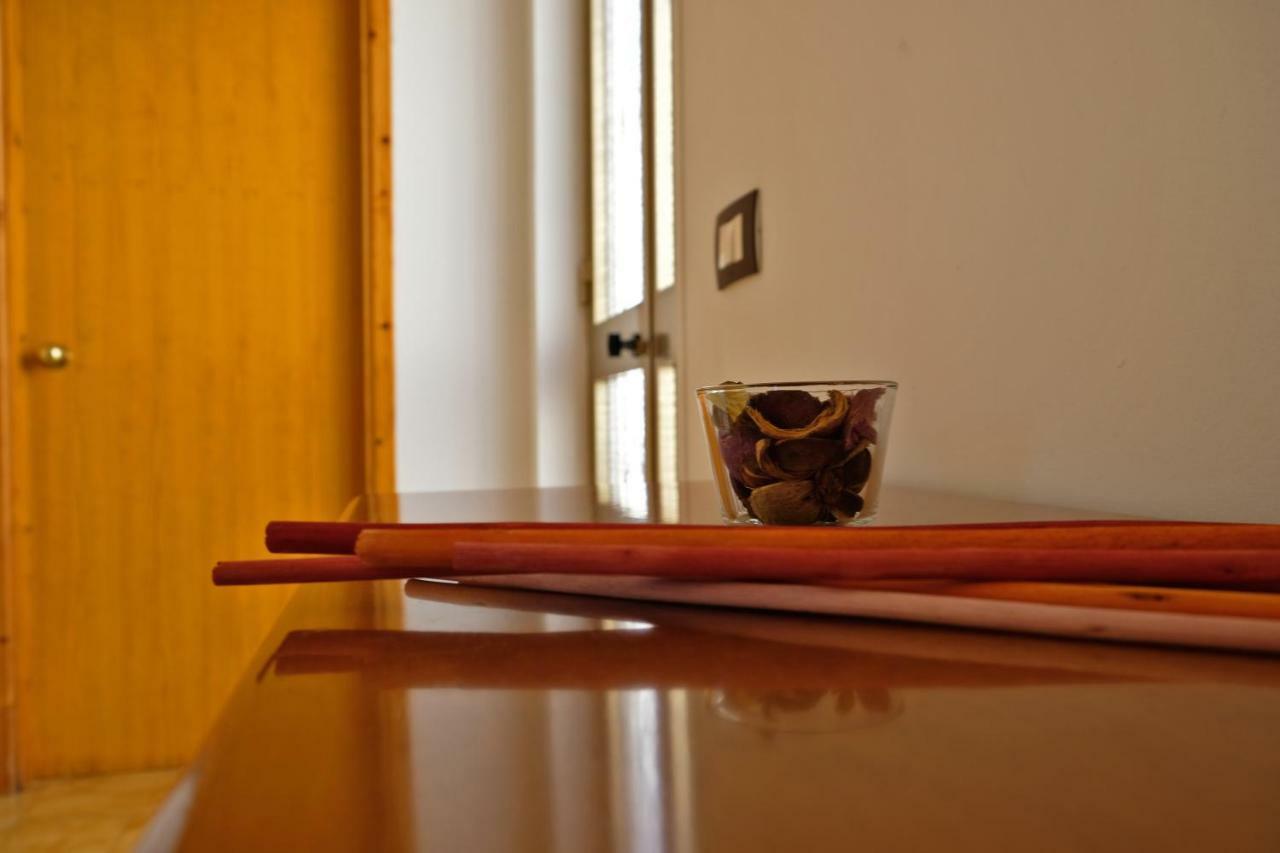 Guest House Via Crispi 波扎洛 外观 照片